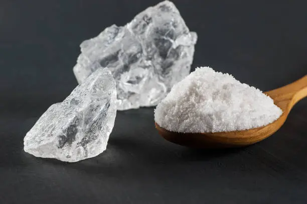 Fitkari ke fayde pasine khatam karne me